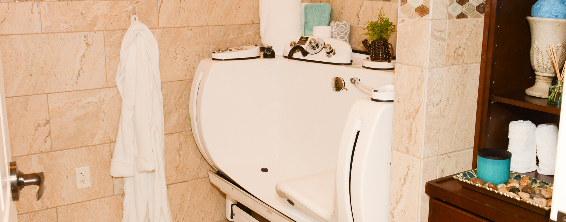 Our whirlpool bathtub creates a spa-like environment tailored to enhance your relaxation and enjoyment at Bickford of Aurora