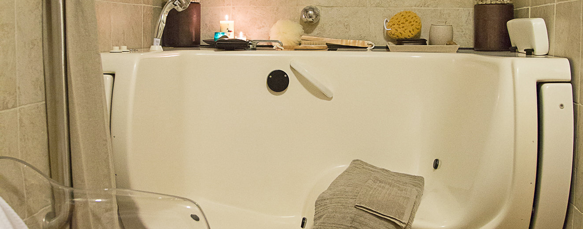 Our whirlpool bathtub creates a spa-like environment tailored to enhance your relaxation and enjoyment at Bickford of Burlington