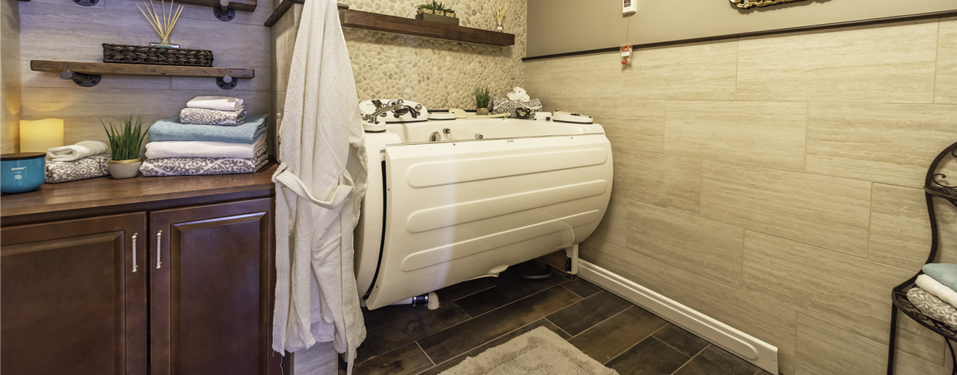 With an easy access design, our whirlpool allows you to enjoy a warm bath safely and comfortably at Bickford of Canton