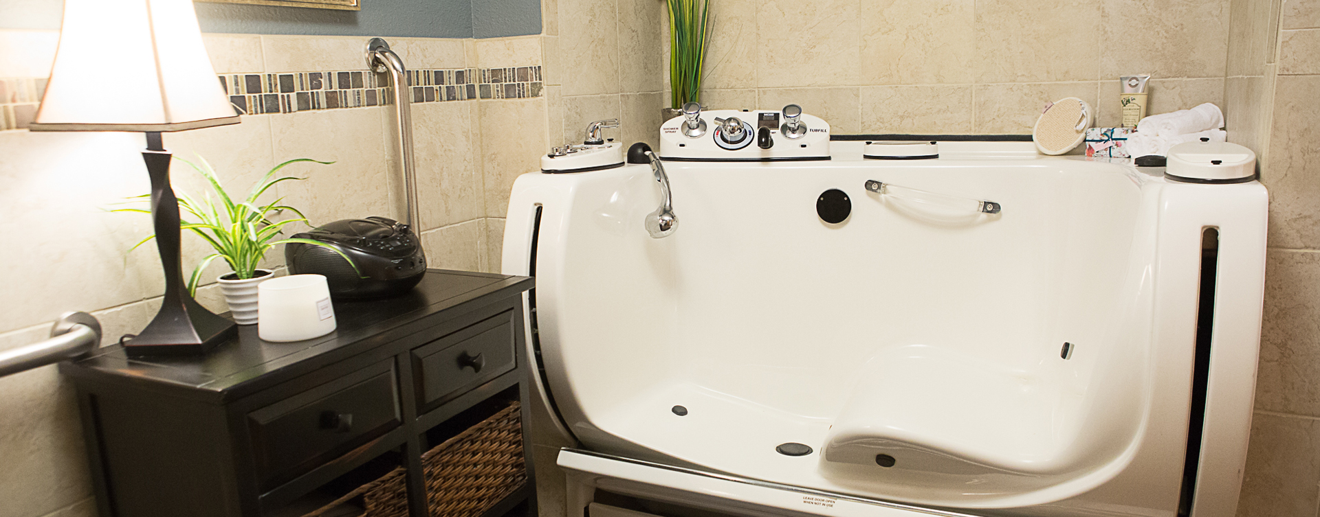 With an easy access design, our whirlpool allows you to enjoy a warm bath safely and comfortably at Bickford of Clinton