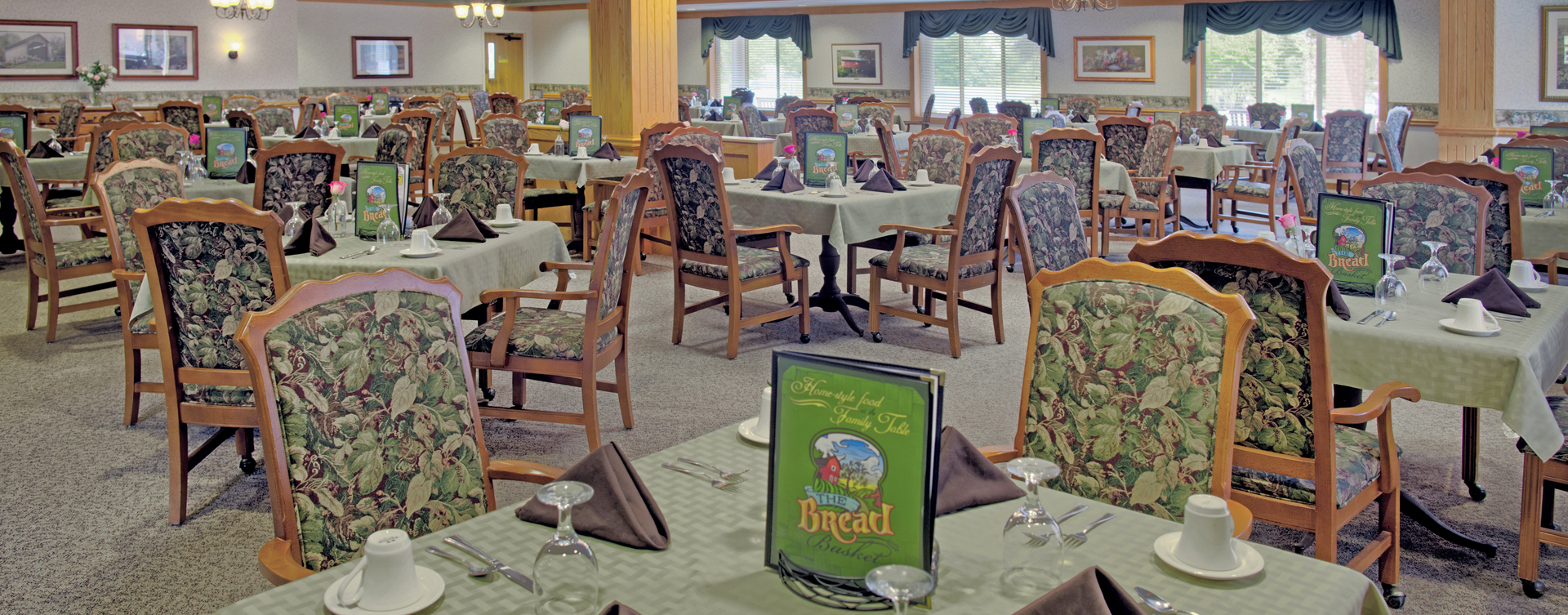 Enjoy homestyle food with made-from-scratch recipes in our dining room at Bickford of Lancaster