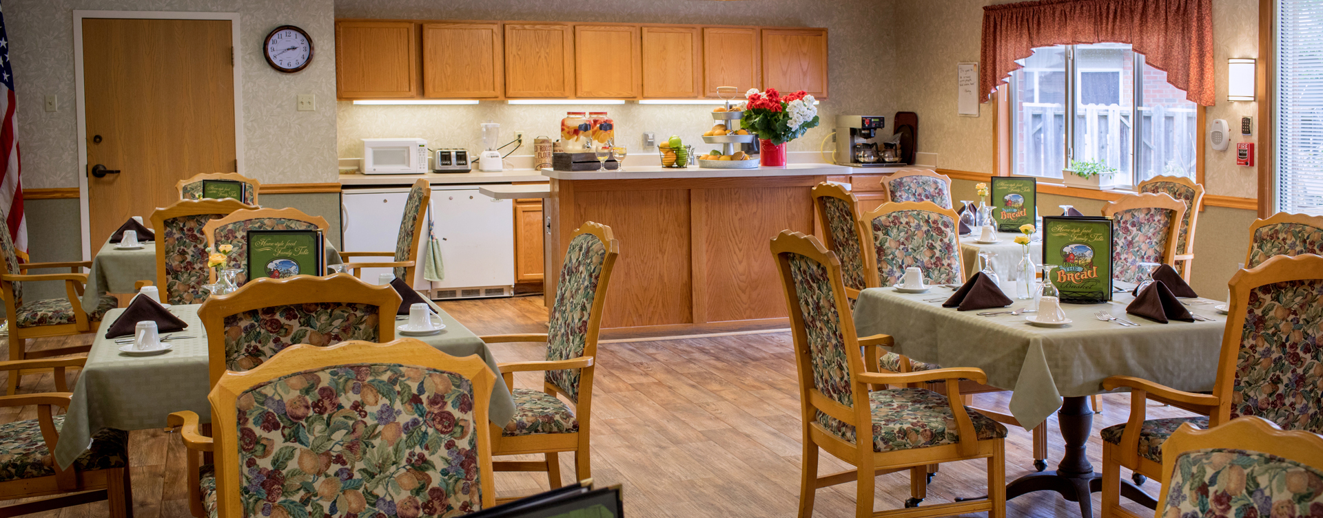 Residents with dementia receive additional assistance with meals in our Mary B’s dining room at Bickford of Lancaster