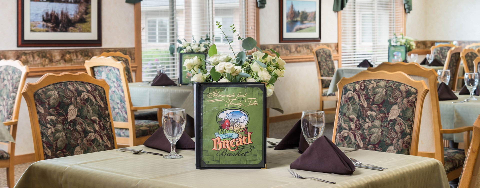 Food is best when shared with friends in the dining room at Bickford of Middletown