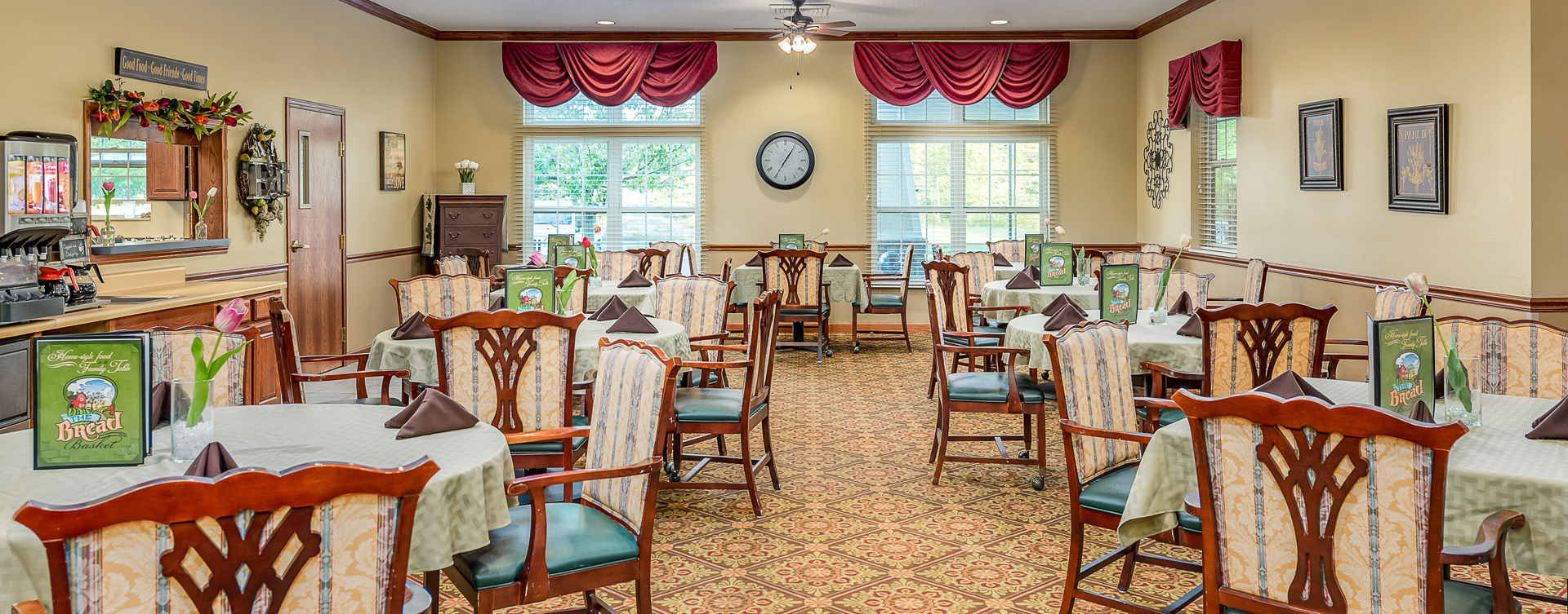 Enjoy homestyle food with made-from-scratch recipes in our dining room at Bickford of Midland