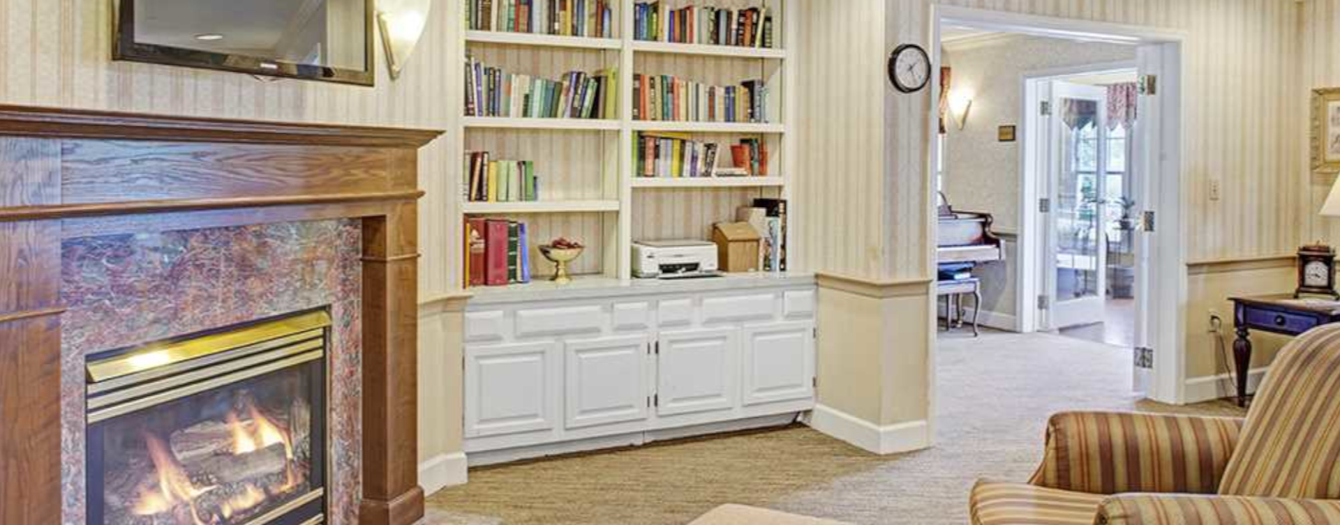 Enjoy a good book in the living room at Bickford of Scioto