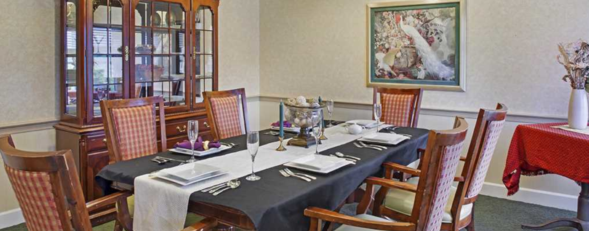Have fun with themed and holiday meals in the private dining room at Bickford of Upper Arlington
