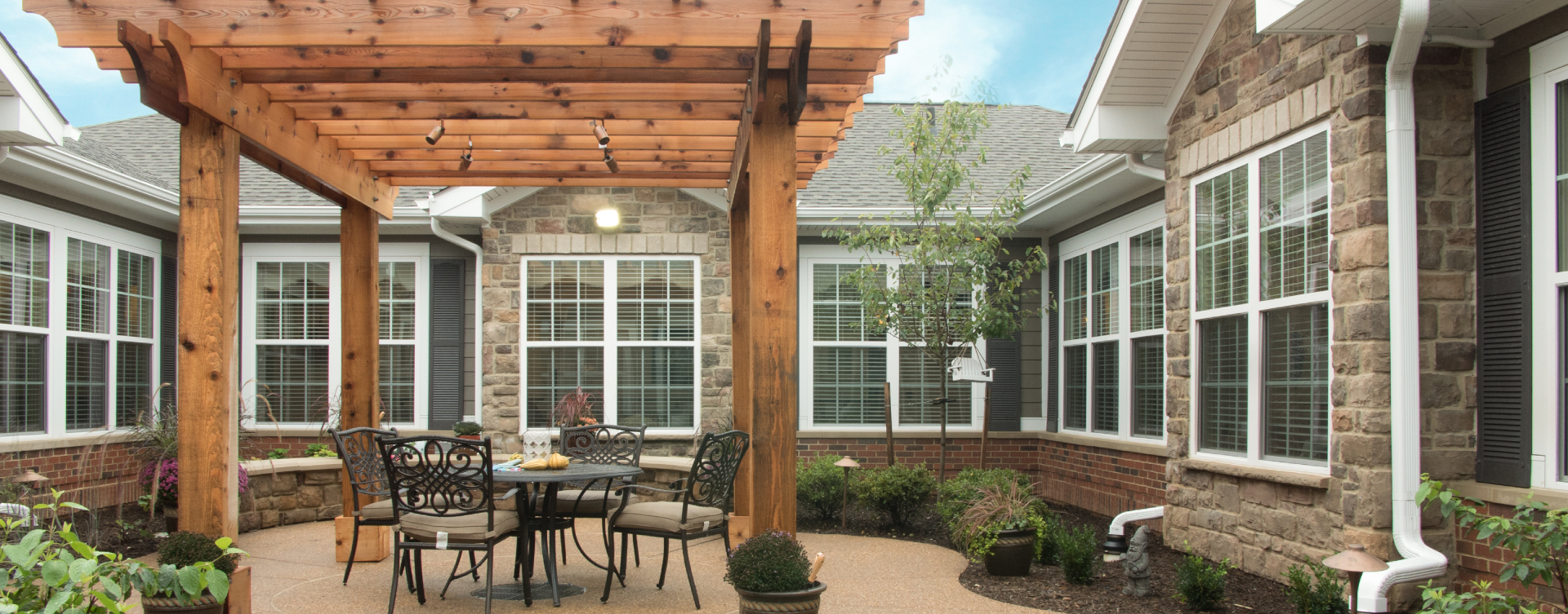A single entrance courtyard gives residents with dementia the opportunity to be safe outside at Bickford of Spotsylvania