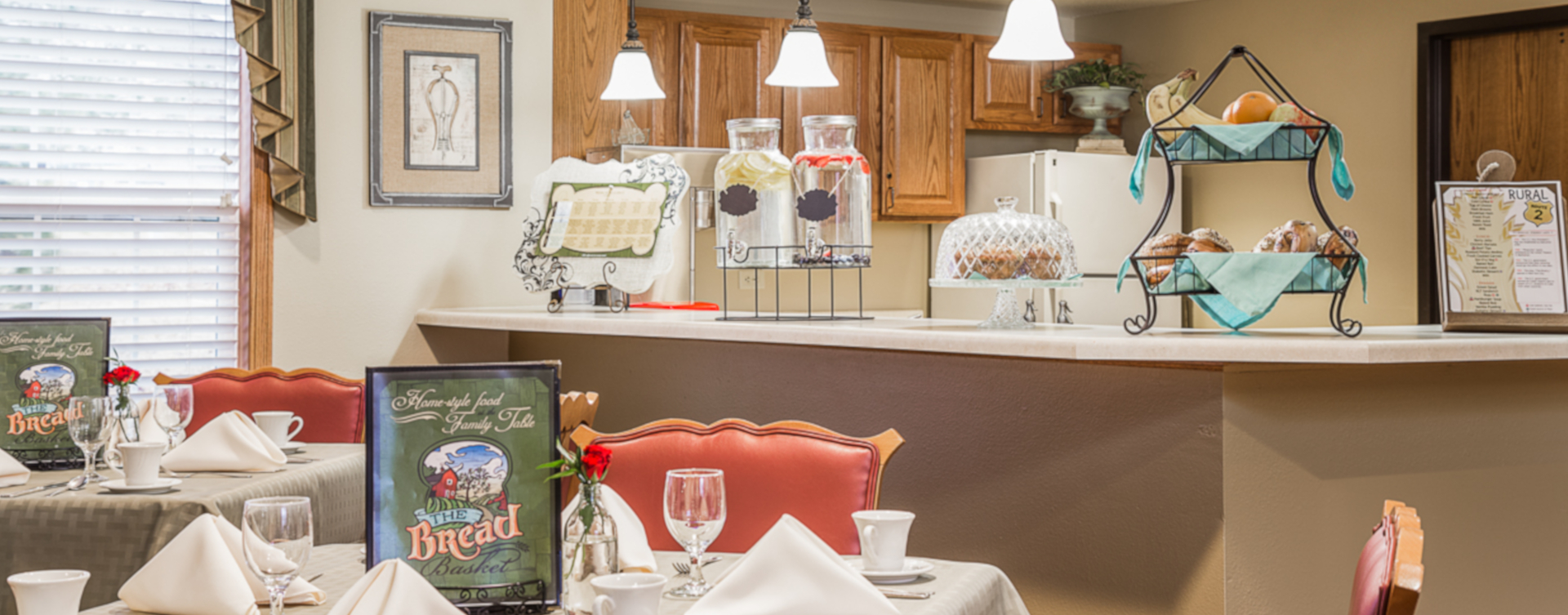 Intimate enough to entertain your closest family; you can even host your next get together in the bistro at Bickford of Urbandale