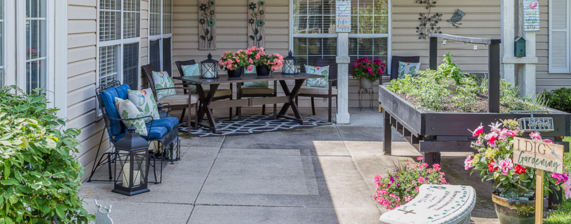 Enjoy bird watching, gardening and barbecuing in our courtyard at Bickford of Urbandale