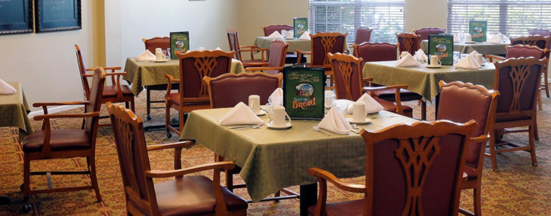 Enjoy homestyle food with made-from-scratch recipes in our dining room at Bickford of West Des Moines