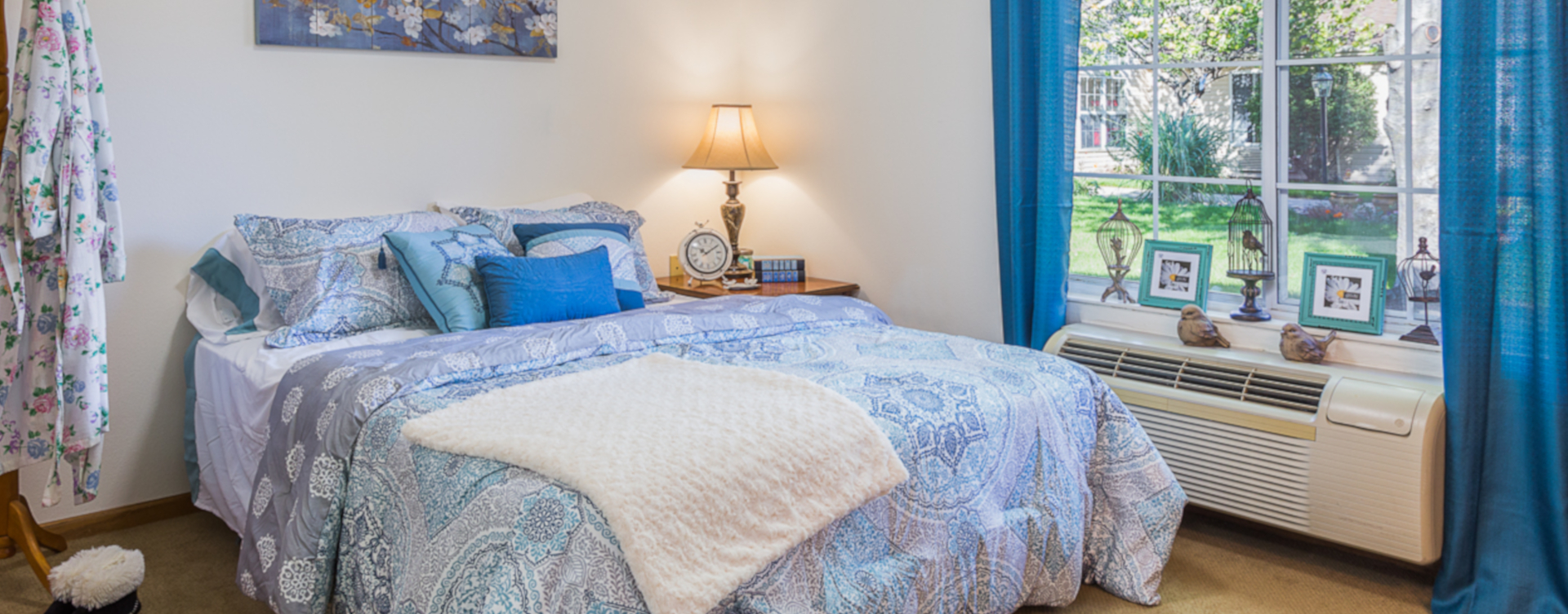 Enjoy senior friendly amenities, personal climate control and security in an apartment at Bickford of West Des Moines
